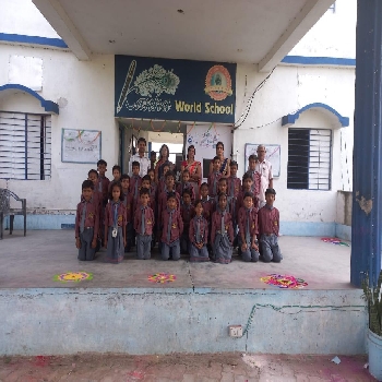 -Kanha World School