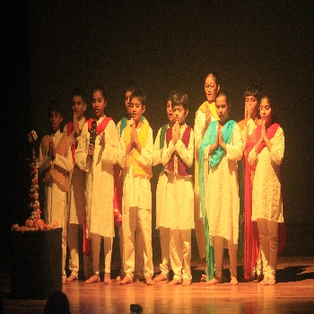 -Shishuvan School