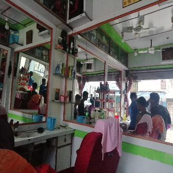 Samrat Mens Parlour