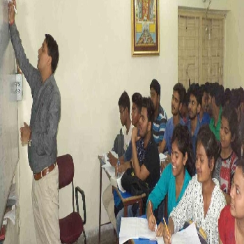 -Om Commerce Career