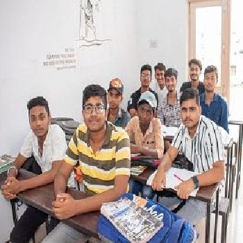 -Commerce Campus Academy