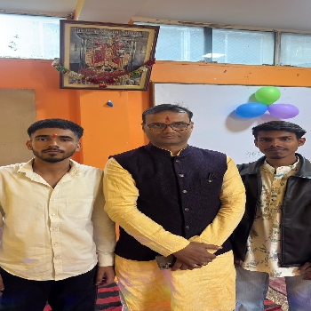 -K N Commerce Classes