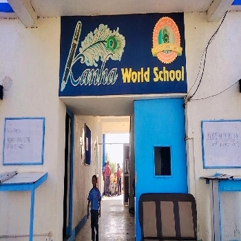 -Kanha World School