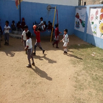 -N G Memorial School