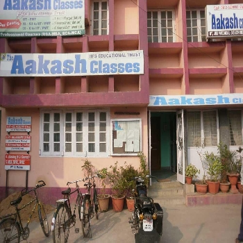 Aayush-40 (At Aakash classes)