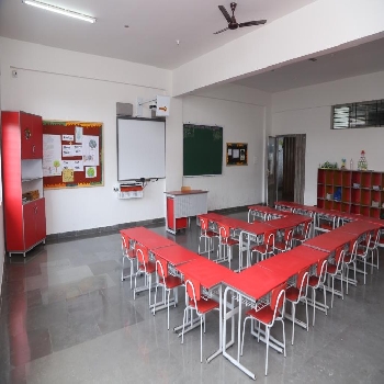 -Emerald Residential international School